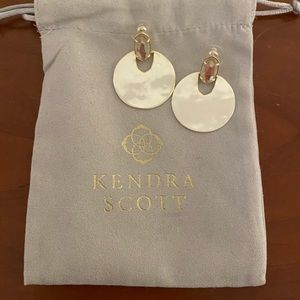 Kendra scott gold earrings